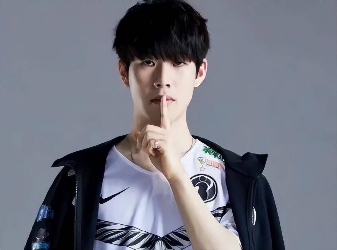 九游会- 新星战队流星战士完整版 